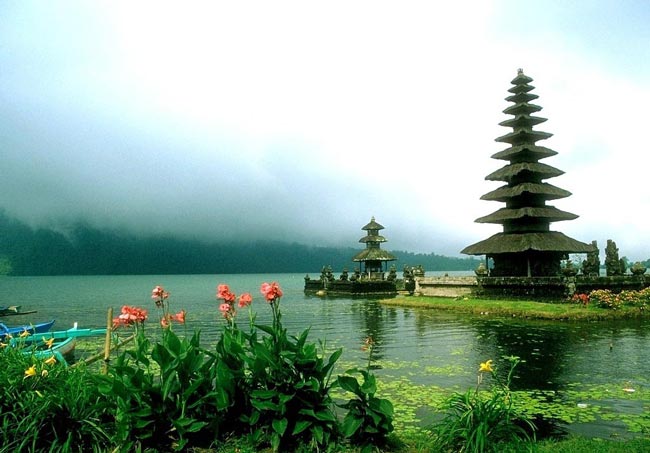 اندونيسيا سياحة