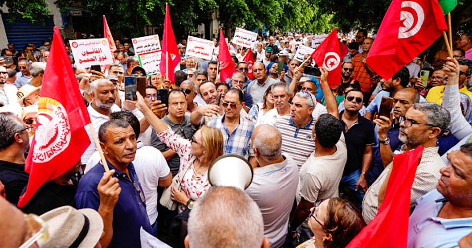 نصف المهندسين المسجلين في تونس هاجروا